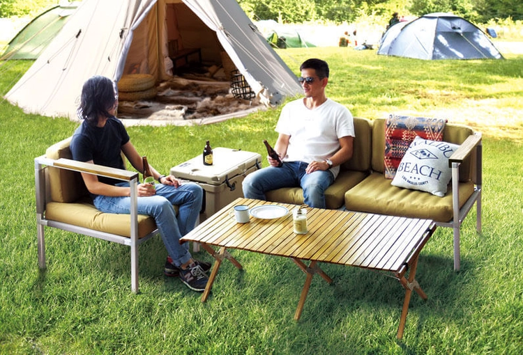 家具を持ち出す 今注目のアウトドアブランド Output Life アウトプットライフ とは キャンプ アウトドア情報メディアhinata