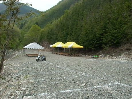 キャンプ場の区画