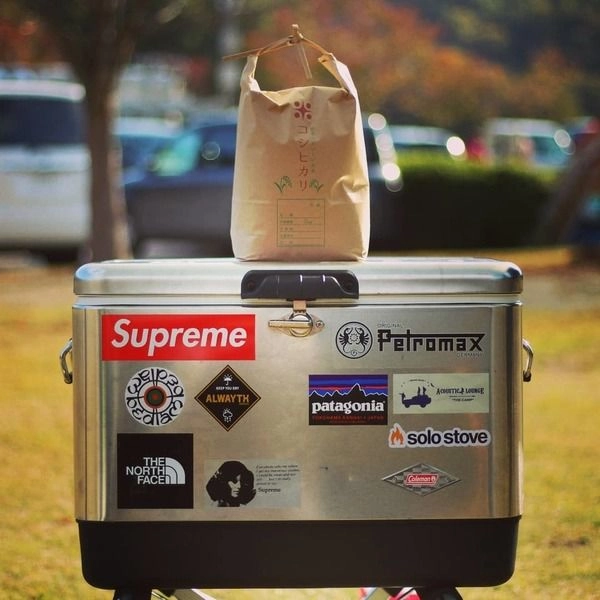 ギア改造の秘訣は ステッカー にあり Instagramで見つけた活用方法 キャンプ アウトドア情報メディアhinata