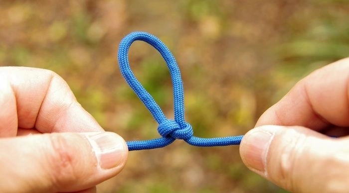 最短10秒 アウトドアやキャンプで使えるロープワーク10選 キャンプ アウトドア情報メディアhinata