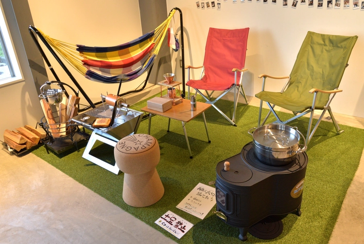 キャンパーがたどり着く鍛造ペグ！「村の鍛冶屋」に聞いた人気の理由