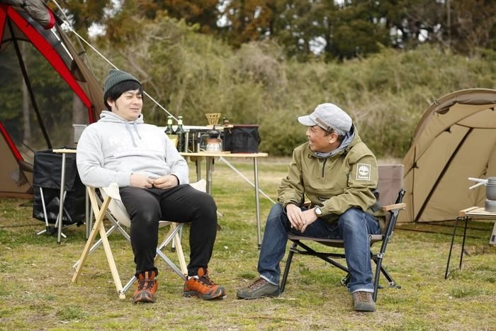 あなたはどっち派 達人がスノーピークのギアで展開するローorハイスタイル キャンプ アウトドア情報メディアhinata