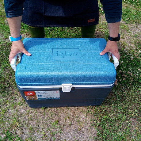 イグルーのマックスコールドは保冷力抜群で持ち運びにも便利 キャンプ アウトドア情報メディアhinata