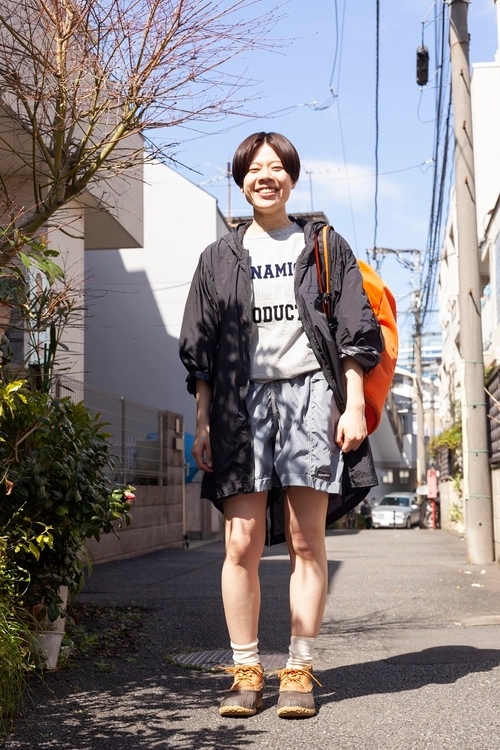 nanamica TOKYOの女性すったふフェスコーデ