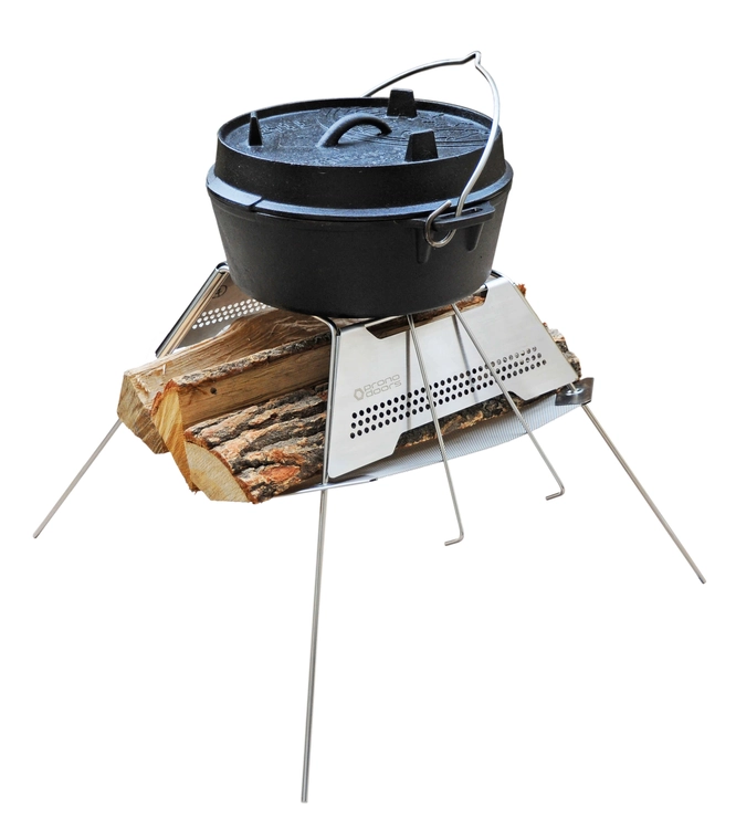 新進気鋭ブランド「プロノドアズ」からスタイリッシュな焚き火台