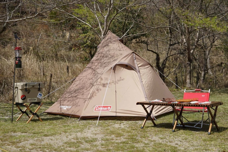 ナチュラム×コールマンがコラボ！ティピー型テントのセットで最初から