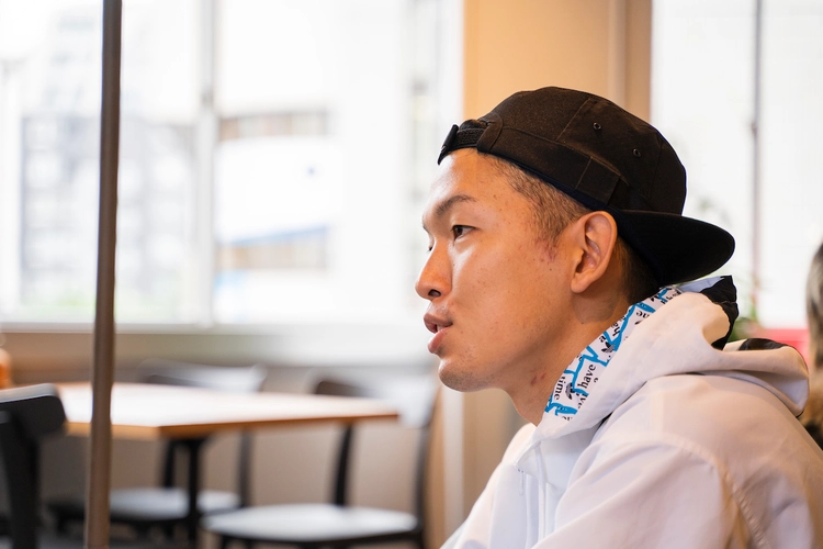 金子さんの横顔