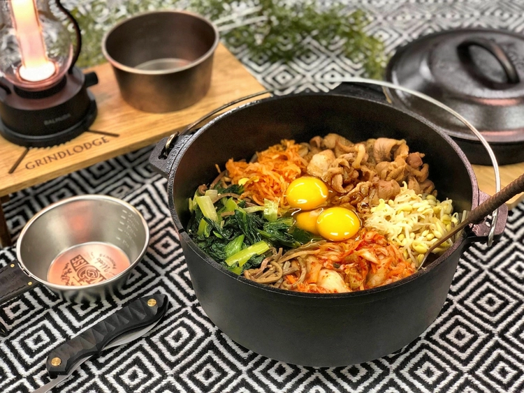 ダッチオーブンで作る鉄焼きビビンパ