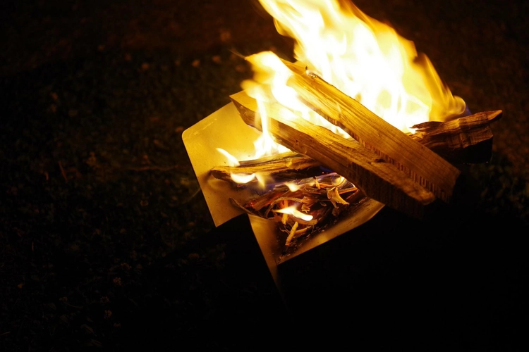 flamesの焚き火台