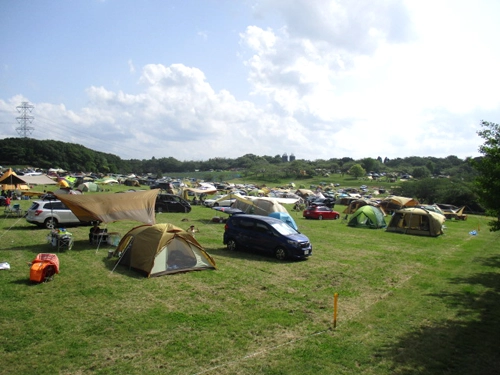 都心からのアクセス抜群！森のまきばオートキャンプ場で自然を満喫