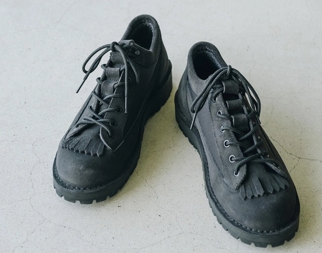 スノーピーク×Dannerコラボ第4弾！歩きやすさにこだわった「DANNER FIELD LOW SP」
