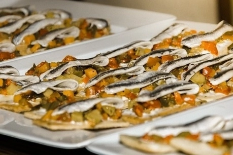 オイルサーディンとアンチョビは代用できる それぞれの人気レシピも キャンプ アウトドア情報メディアhinata