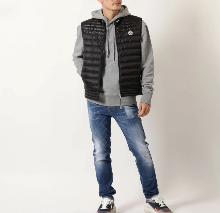 モンクレールTシャツパンツスニーカーバッグに合うダウンベスト 楽天市場】モンクレール MONCLER ダウンベスト レディース