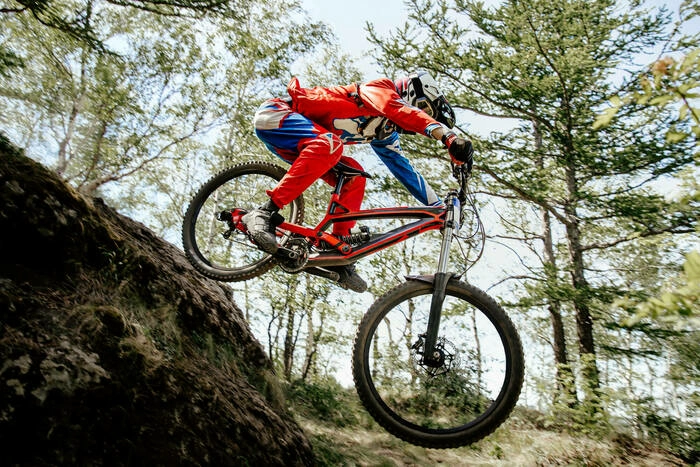 MTB ジャンプ