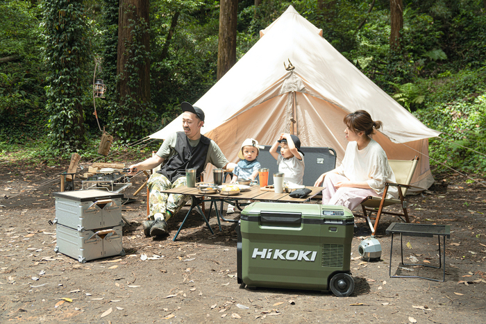 夏キャンプでキンキンのビールと溶けないアイス！HiKOKIのコードレス 