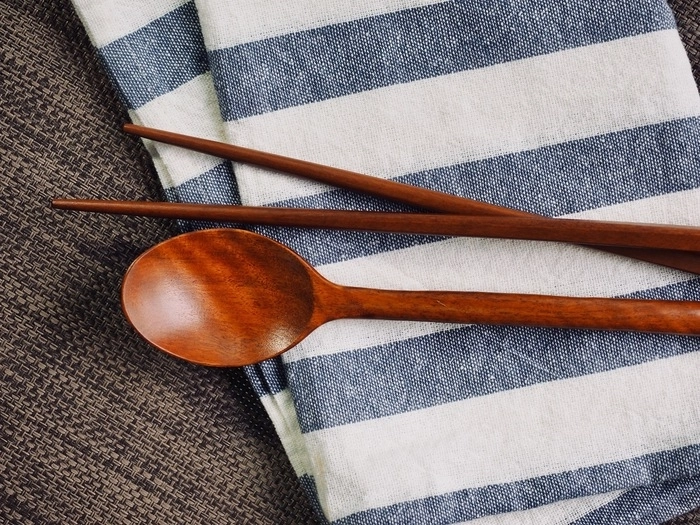 アウトドア用の箸が便利 キャンプで使いたいおすすめアイテムを紹介 キャンプ アウトドア情報メディアhinata