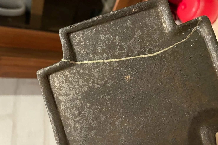 金継ぎで修理された器