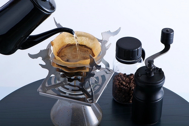 本格メタルブランドの真骨頂！トリパスプロダクツのギアハンガーになる