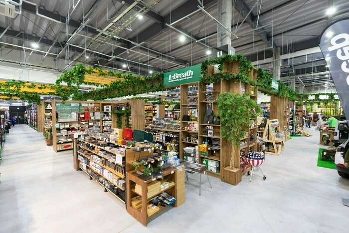 エルブレス セブンパークアリオ柏店の内観