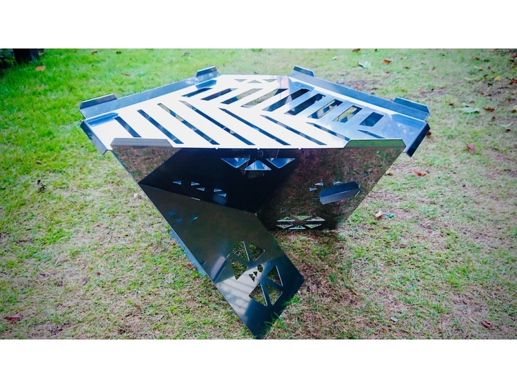 収納時の厚さわずか6mm！大人数でも使えてソロでも持て余さない