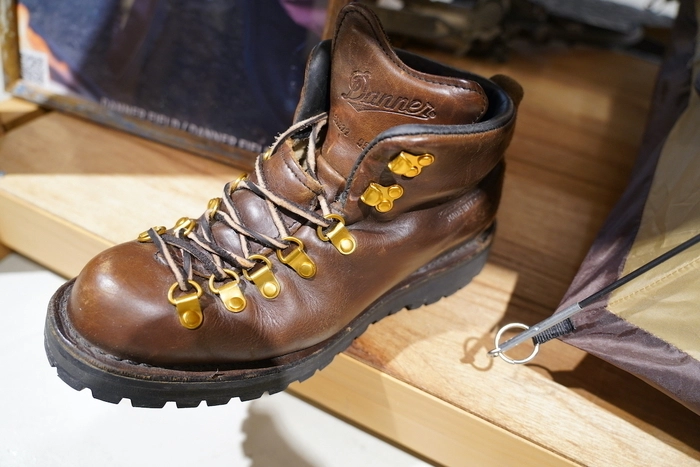 danner マウンテンライト2 週末限定-