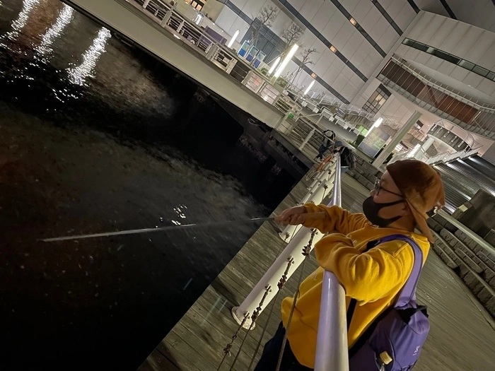 みなとみらいの夜景を見ながら親子でアジ釣り のべ竿アジング のススメ サイトウ家の身近アウトドア キャンプ アウトドア情報メディアhinata