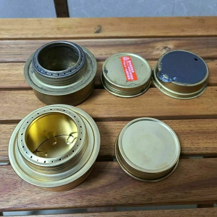 100均ギア傑作選 Vol 4 見つけたら即買い ワッツ の真ちゅう製アルコールストーブ愛用者が急増中 キャンプ アウトドア情報メディアhinata