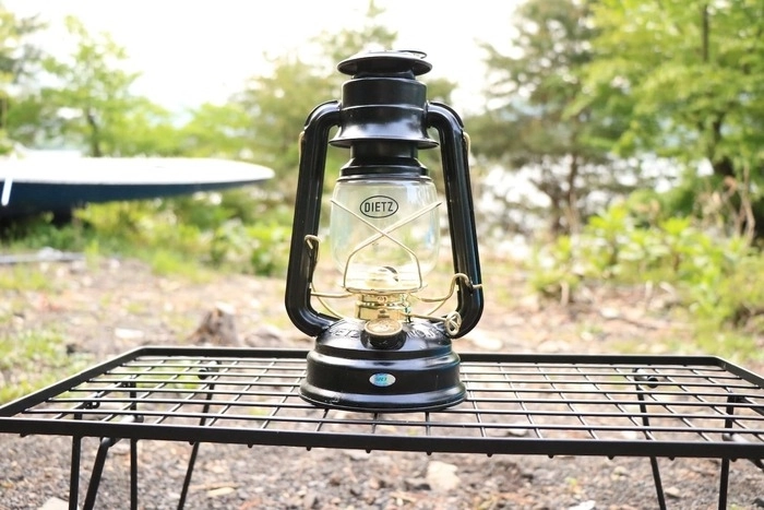 おしゃれな人気オイルランタンおすすめ10選 ビンテージ感溢れる 簡単な使い方も解説 キャンプ アウトドア情報メディアhinata おしゃれな人気オイルランタンおすすめ10選 ビンテージ感溢れる 簡単な使い方も解説 キャンプ アウトドア情報メディアhinata