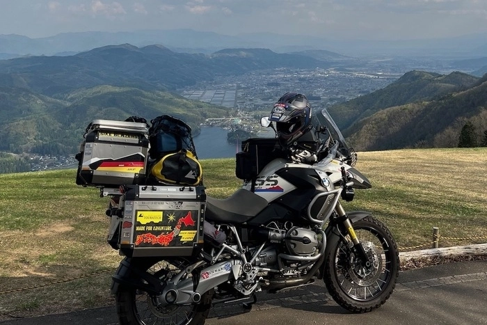 一度行けばやみつきになる バイクで行くキャンプツーリングが楽しいワケ キャンプ アウトドア情報メディアhinata