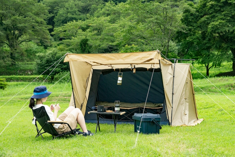 夏のソロキャン必勝術！ホールアース最新「パップテント」が