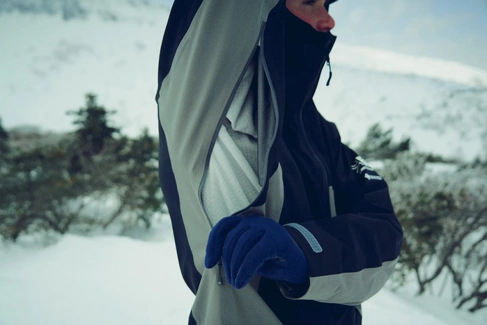 karrimor - レテネテ　Karrimor 冬登山用ズボンなど3点 karrimor」最新ウェアは、冬山仕様の極暖ジャケット＆パンツ