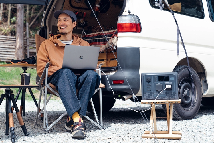 キャンプの新スタンダード】 車中泊の”最省スタイル”を成立させる小型