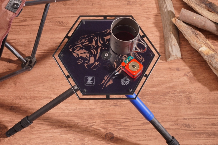 虎の影がキャンプの用心棒！？随所にギミックが潜むアイアン製サイド