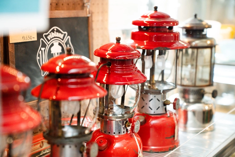 新品未使用 ビブラント キャンドル ランタン viblant フォレストヒル 16万円のレアアイテムも！ビンテージランタンの名店「ビブラント」が