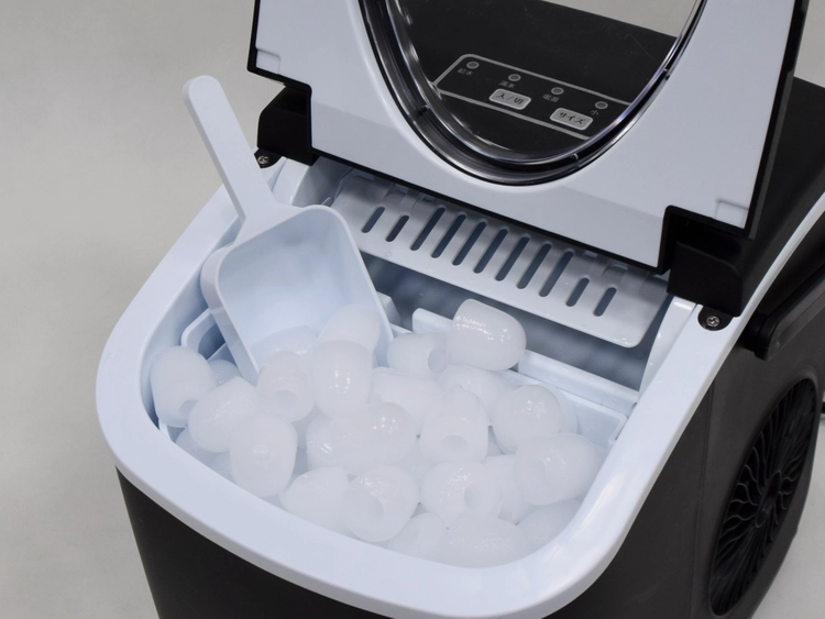 ポータブル製氷機　卓上　お手軽使用感ほぼなし　30×23×30cmのコンパクト 完売！次回入荷分予約受付中】最短6分で氷ができちゃう