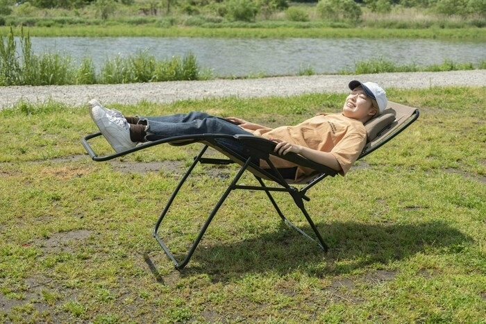 Coleman CPX® 6LEDライトツキインスタントキャノピー/330の商品紹介