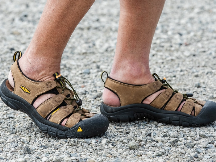 keen キーン　サンダルニューポート　短時間のみ使用 徹底レビュー】KEEN(キーン)のニューポート！使用感やニュー