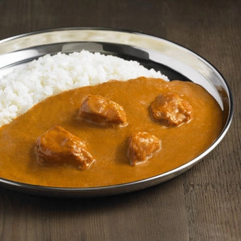 バターチキンカレー盛り付け例