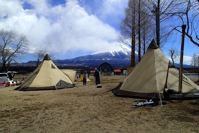 富士山のふもとのフリーサイトのキャンプ場、ふもとっぱら
