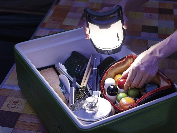 Coleman CPX®6トライアゴ™LEDランタン（シーピーエックス6
