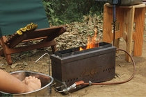 冬キャンプが断然快適に！お湯が出るストーブ「IRON STOVE(アイアンストーブ)」が大ヒットの予感