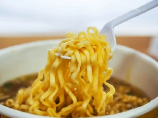 キャンプのお供!インスタント麺を他の料理にもアレンジして使ってみよう☆