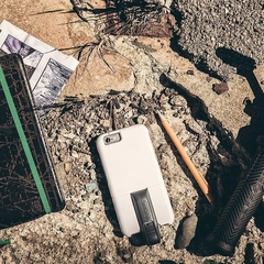 全米売り上げNO.1!頑丈な「OtterBox」のスマホケースはアウトドアにぴったり