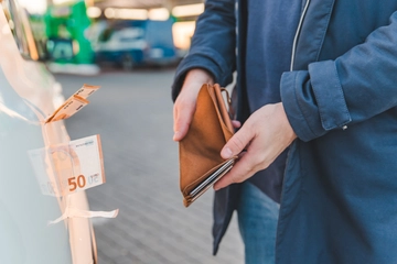 コンパクトで収納性が高いチャムスのコインケースを徹底紹介！