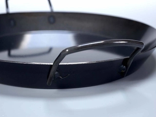 バーベキュー用鉄板で豪快なアウトドア料理を楽しもう！