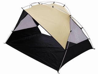 ドッペルギャンガーのシェードはワンタッチ設営で持ち運びにも便利！