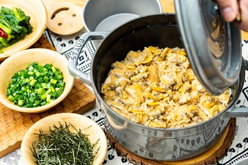 【ひなたごはん】ストウブ×深川飯で東京の味覚を堪能！