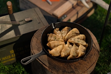 【ひなたごはん】スキレット×宇都宮餃子で栃木の味！