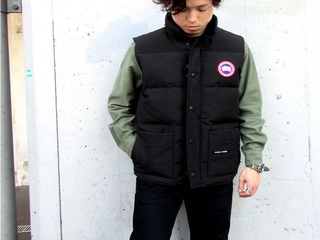 街でもアウトドアでも『ダウンベストの着こなし』はコレが正解！