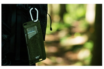ROOT CO.のスマホグッズ特集!アウトドアにうれしい機能が満載